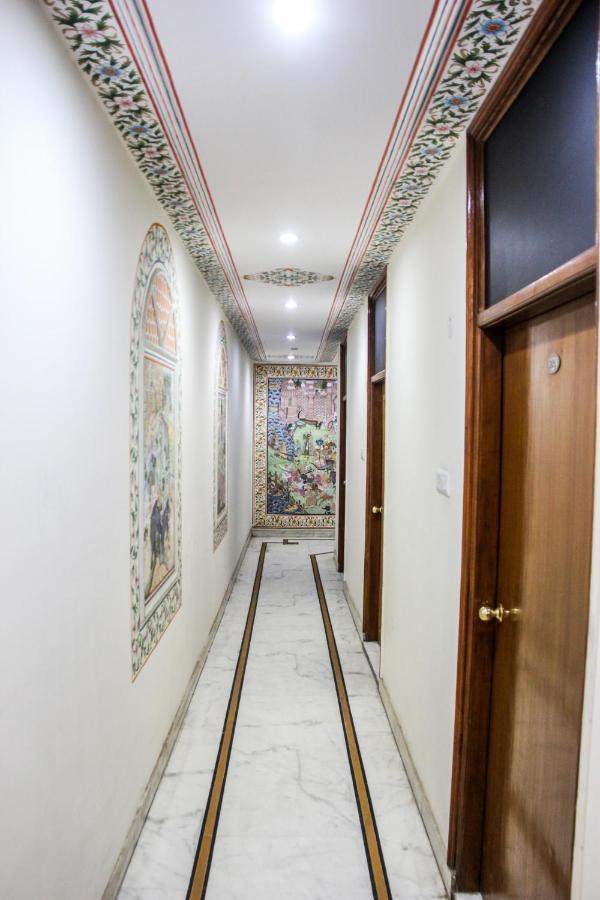 Hotel Collection O Chawla Džajpur Exteriér fotografie